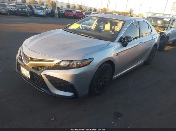 4T1G11AK5PU749652 2023 TOYOTA CAMRY - Image 2