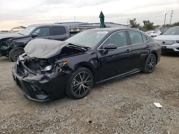 4T1G11AK5PU752499 2023 TOYOTA CAMRY - Image 1