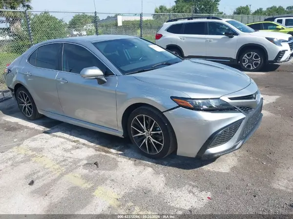 4T1G11AK5PU760425 2023 TOYOTA CAMRY - Image 1