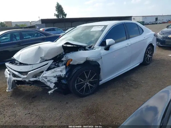 4T1G11AK5PU764698 2023 TOYOTA CAMRY - Image 2