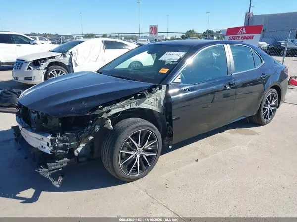 4T1G11AK5PU770825 2023 TOYOTA CAMRY - Image 2