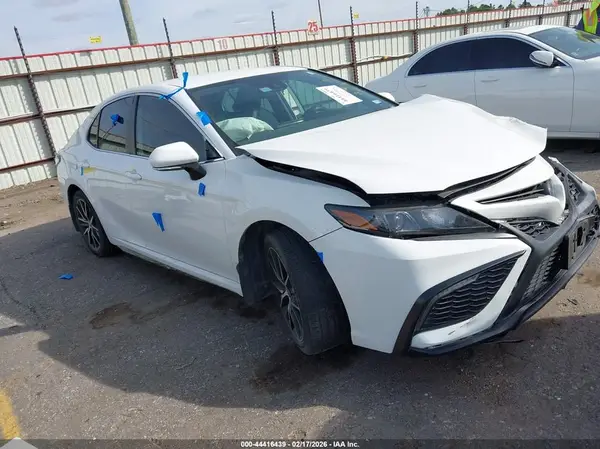 4T1G11AK5PU775121 2023 TOYOTA CAMRY - Image 1