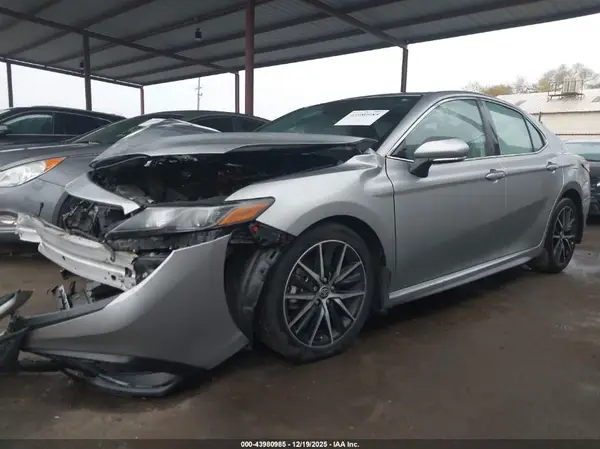 4T1G11AK5PU782585 2023 TOYOTA CAMRY - Image 2