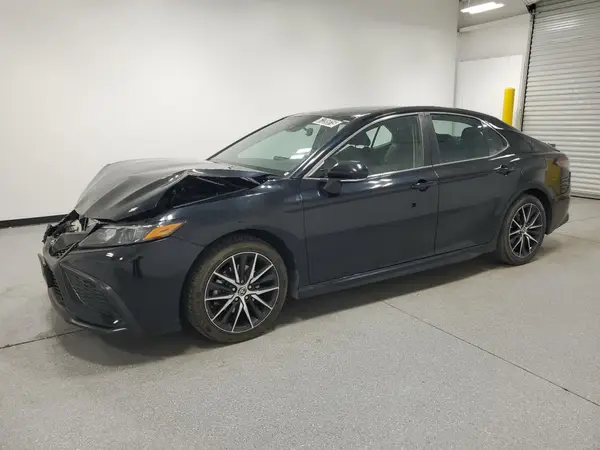 4T1G11AK5PU784109 2023 TOYOTA CAMRY - Image 1