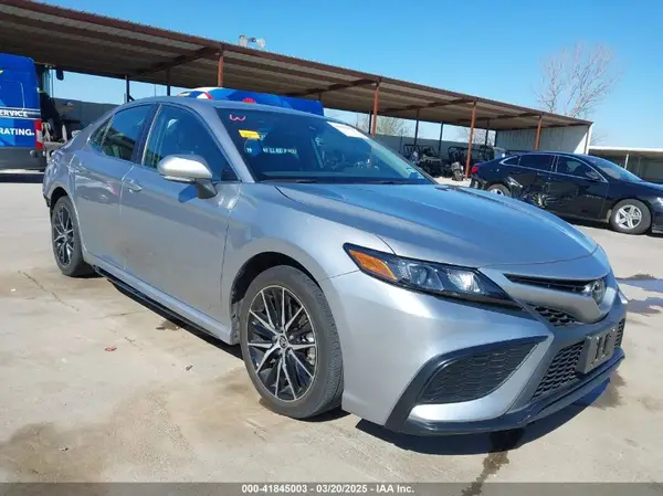 4T1G11AK5PU785700 2023 TOYOTA CAMRY - Image 1