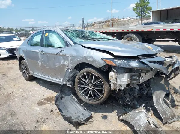 4T1G11AK5PU789715 2023 TOYOTA CAMRY - Image 1
