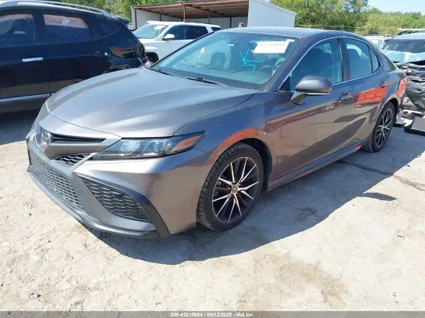 4T1G11AK5PU796051 2023 TOYOTA CAMRY - Image 2