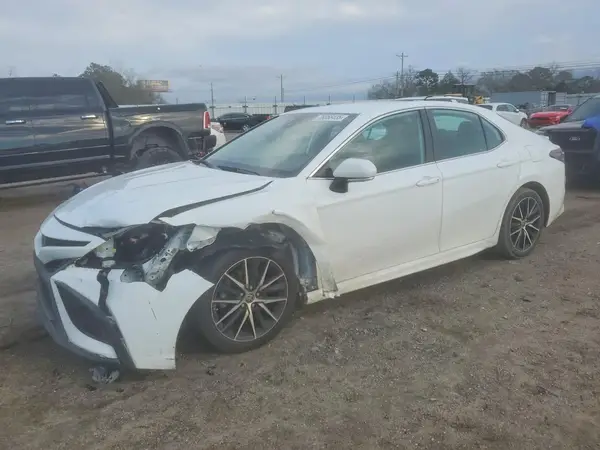 4T1G11AK5PU812989 2023 TOYOTA CAMRY - Image 1
