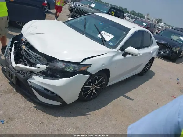 4T1G11AK5PU820722 2023 TOYOTA CAMRY - Image 2