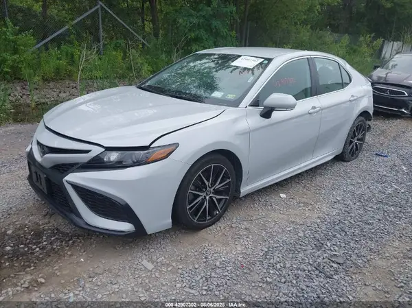 4T1G11AK5RU192826 2024 TOYOTA CAMRY - Image 2