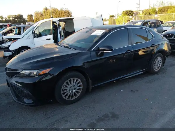 4T1G11AK5RU200567 2024 TOYOTA CAMRY - Image 2