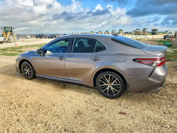 4T1G11AK5RU229941 2024 TOYOTA CAMRY - Image 2
