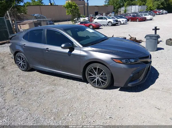 4T1G11AK5RU237666 2024 TOYOTA CAMRY - Image 1