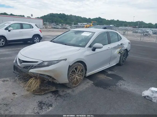4T1G11AK5RU240731 2024 TOYOTA CAMRY - Image 2