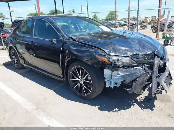 4T1G11AK5RU240826 2024 TOYOTA CAMRY - Image 1