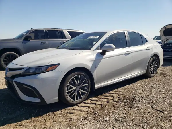 4T1G11AK5RU244438 2024 TOYOTA CAMRY - Image 1