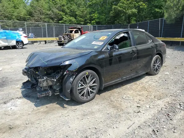 4T1G11AK5RU247761 2024 TOYOTA CAMRY - Image 1