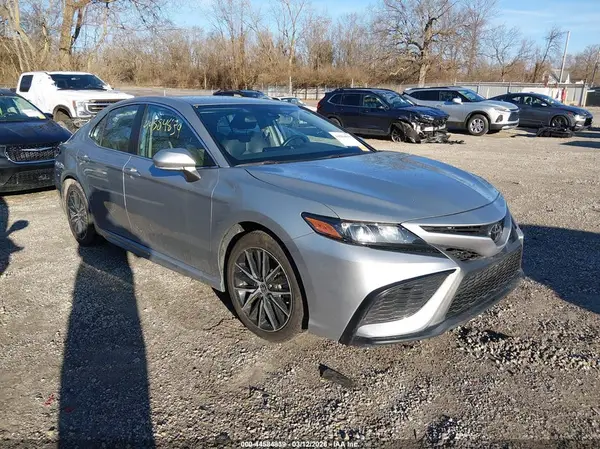 4T1G11AK5RU249266 2024 TOYOTA CAMRY - Image 1