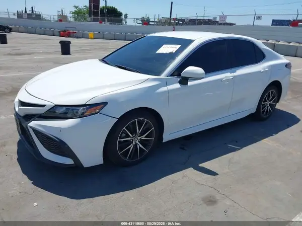 4T1G11AK5RU253172 2024 TOYOTA CAMRY - Image 2