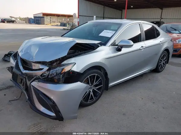 4T1G11AK5RU256606 2024 TOYOTA CAMRY - Image 2