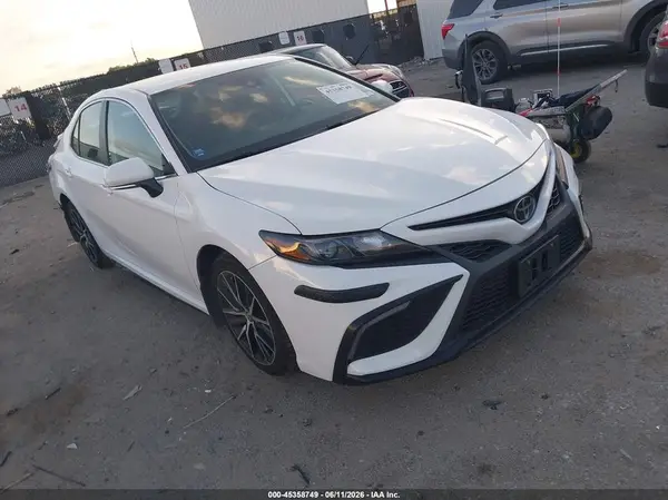 4T1G11AK5RU256671 2024 TOYOTA CAMRY - Image 1