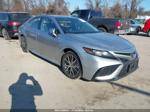 4T1G11AK5RU846417 2024 TOYOTA CAMRY - Image 1