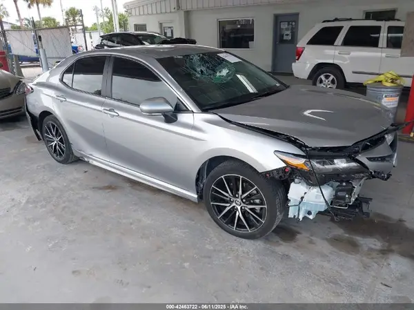 4T1G11AK5RU850578 2024 TOYOTA CAMRY - Image 1