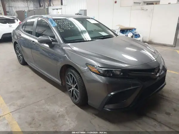 4T1G11AK5RU873214 2024 TOYOTA CAMRY - Image 1