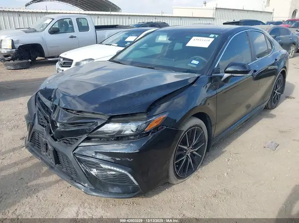 4T1G11AK5RU883810 2024 TOYOTA CAMRY - Image 2