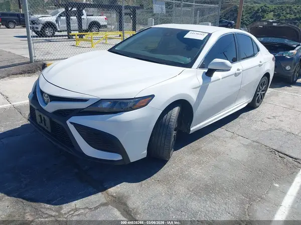 4T1G11AK5RU888585 2024 TOYOTA CAMRY - Image 2