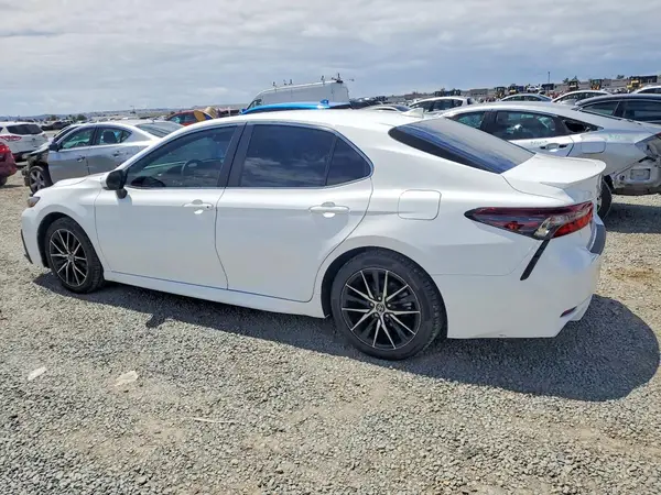 4T1G11AK5RU890496 2024 TOYOTA CAMRY - Image 2