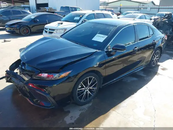 4T1G11AK5RU896539 2024 TOYOTA CAMRY - Image 2