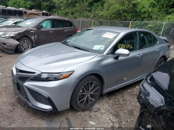 4T1G11AK5RU897058 2024 TOYOTA CAMRY - Image 2