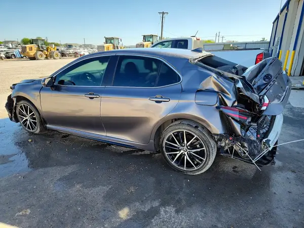 4T1G11AK5RU897853 2024 TOYOTA CAMRY - Image 2