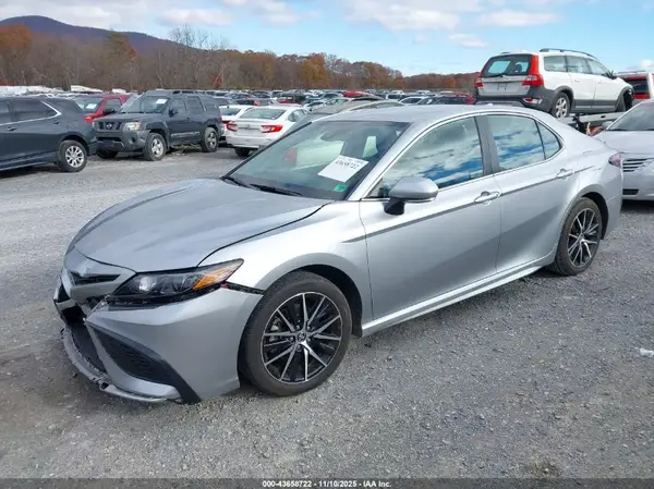 4T1G11AK5RU904915 2024 TOYOTA CAMRY - Image 2
