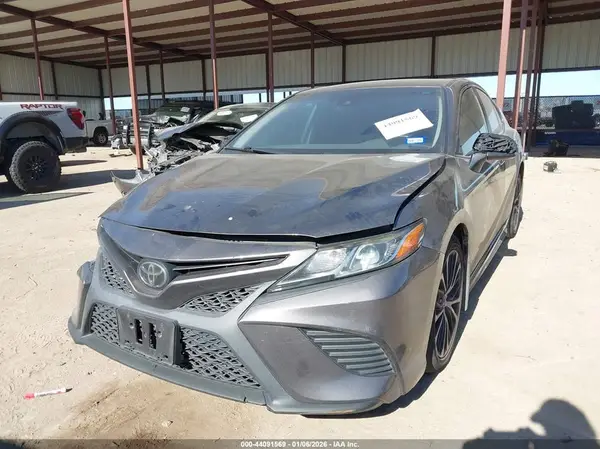 4T1G11AK6LU305299 2020 TOYOTA CAMRY - Image 2
