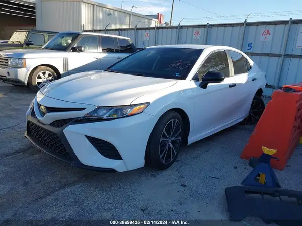 4T1G11AK6LU307103 2020 TOYOTA CAMRY - Image 2