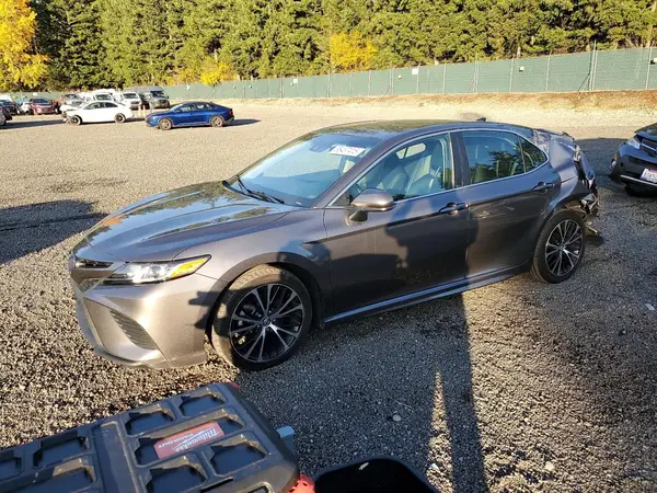 4T1G11AK6LU328016 2020 TOYOTA CAMRY - Image 1