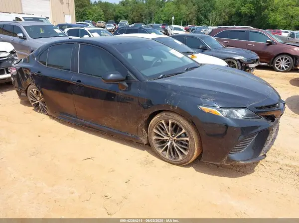 4T1G11AK6LU328856 2020 TOYOTA CAMRY - Image 1