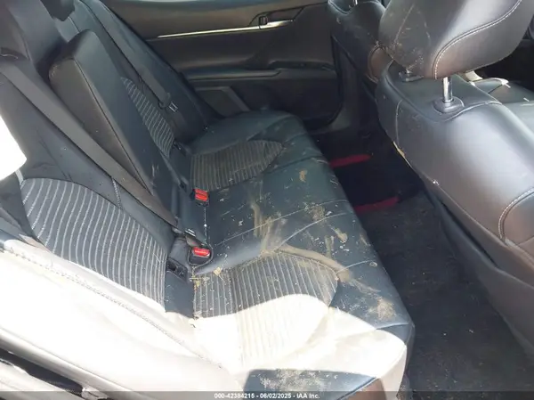 4T1G11AK6LU328856 2020 TOYOTA CAMRY - Image 8