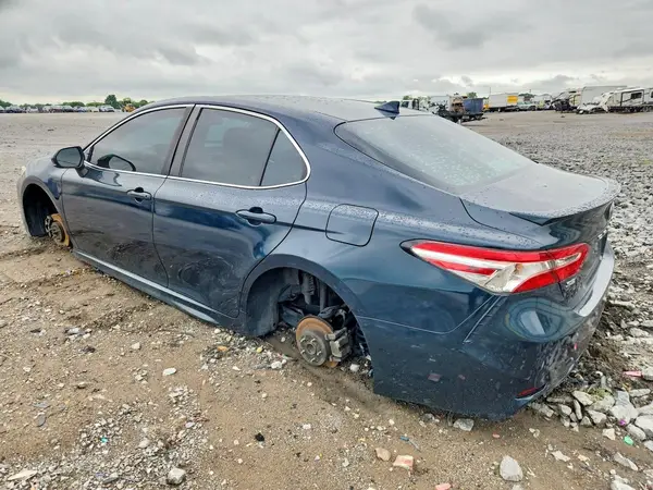 4T1G11AK6LU335838 2020 TOYOTA CAMRY - Image 2