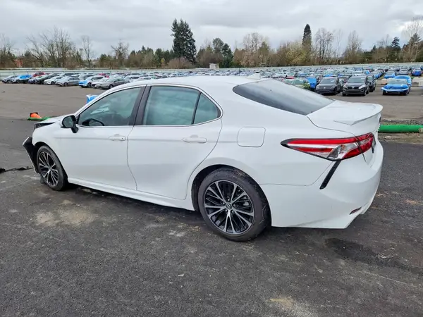4T1G11AK6LU337718 2020 TOYOTA CAMRY - Image 2