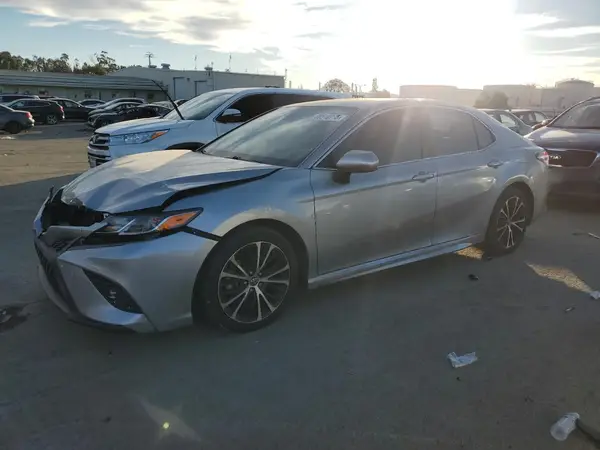 4T1G11AK6LU340117 2020 TOYOTA CAMRY - Image 1