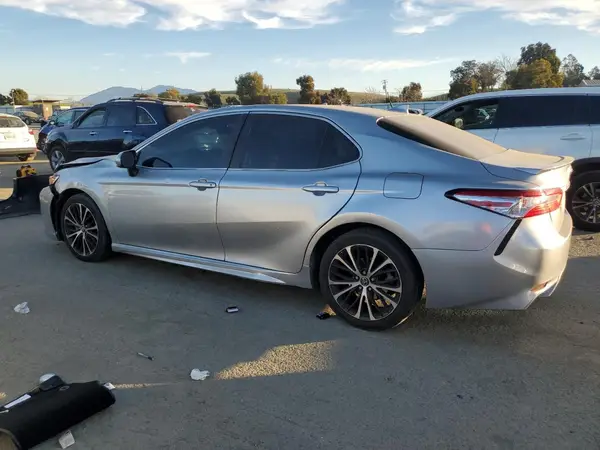4T1G11AK6LU340117 2020 TOYOTA CAMRY - Image 2
