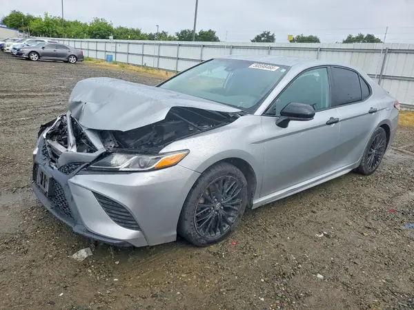 4T1G11AK6LU340375 2020 TOYOTA CAMRY - Image 1
