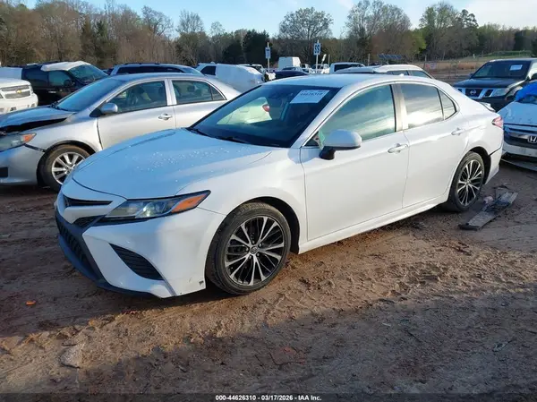 4T1G11AK6LU340795 2020 TOYOTA CAMRY - Image 2