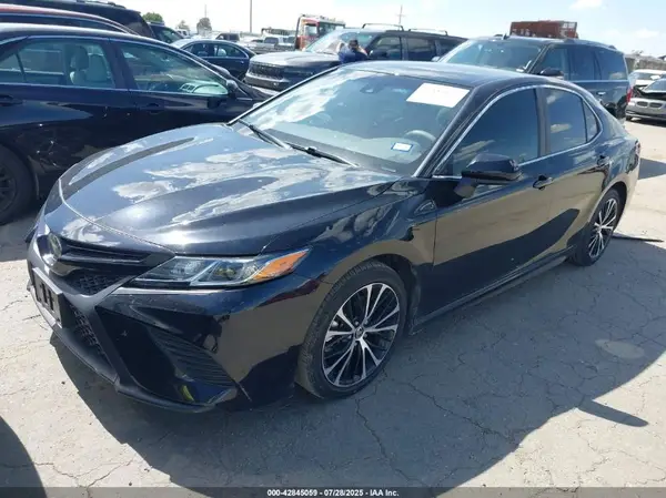 4T1G11AK6LU368046 2020 TOYOTA CAMRY - Image 2