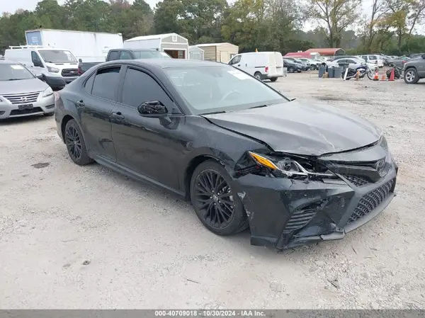 4T1G11AK6LU401398 2020 TOYOTA CAMRY - Image 1