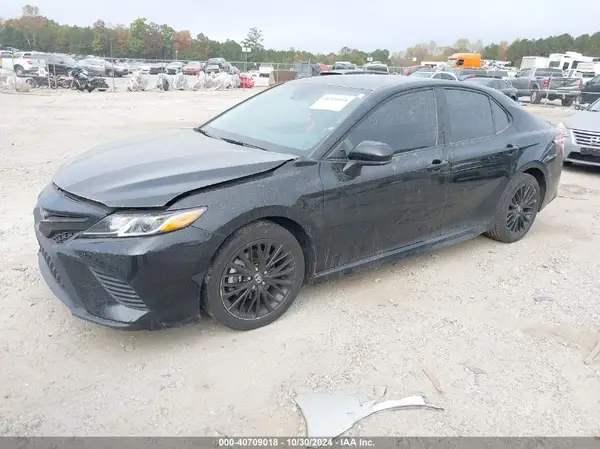 4T1G11AK6LU401398 2020 TOYOTA CAMRY - Image 2