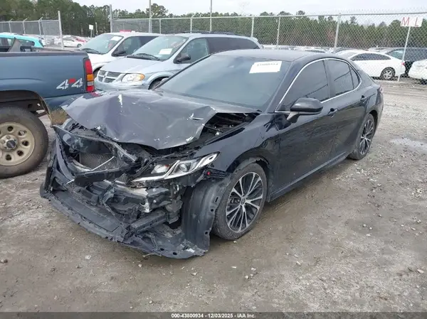 4T1G11AK6LU401756 2020 TOYOTA CAMRY - Image 2
